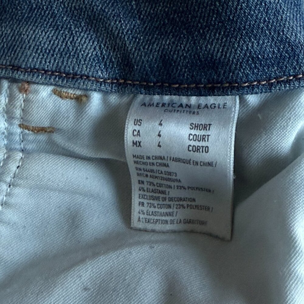 AMERICAN EAGLE SKINNY RIPPED DISTRESS JEANS - Picture 4 of 4